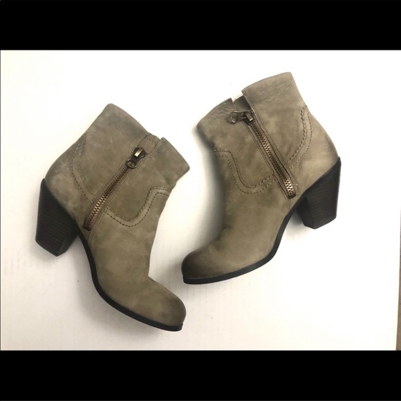 Sam Edelman Louie fringe booties size 7 stacked angled heel Dark Beige/Tan - Picture 2 of 8